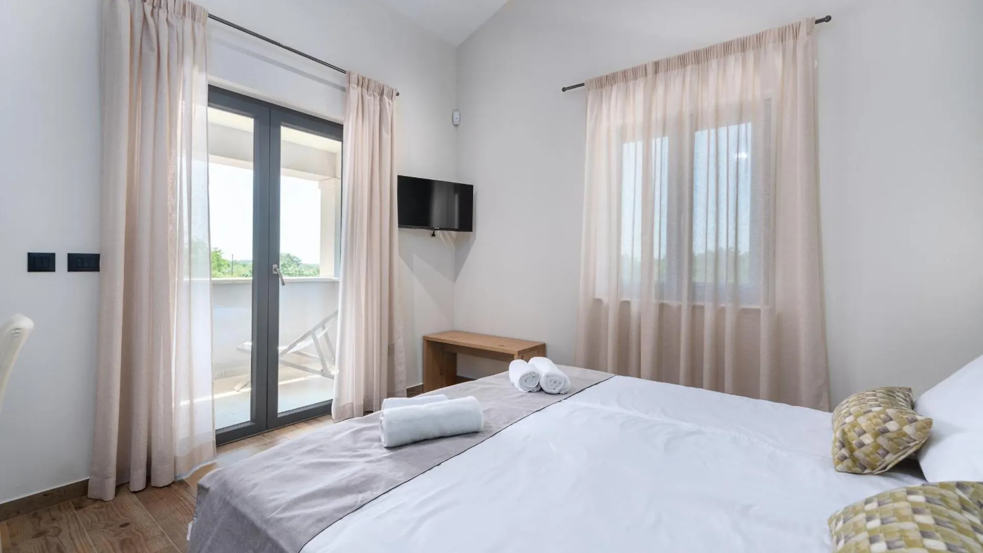 Beautiful Villa Frida With Pool In Vizinada Vranje Selo Croatie