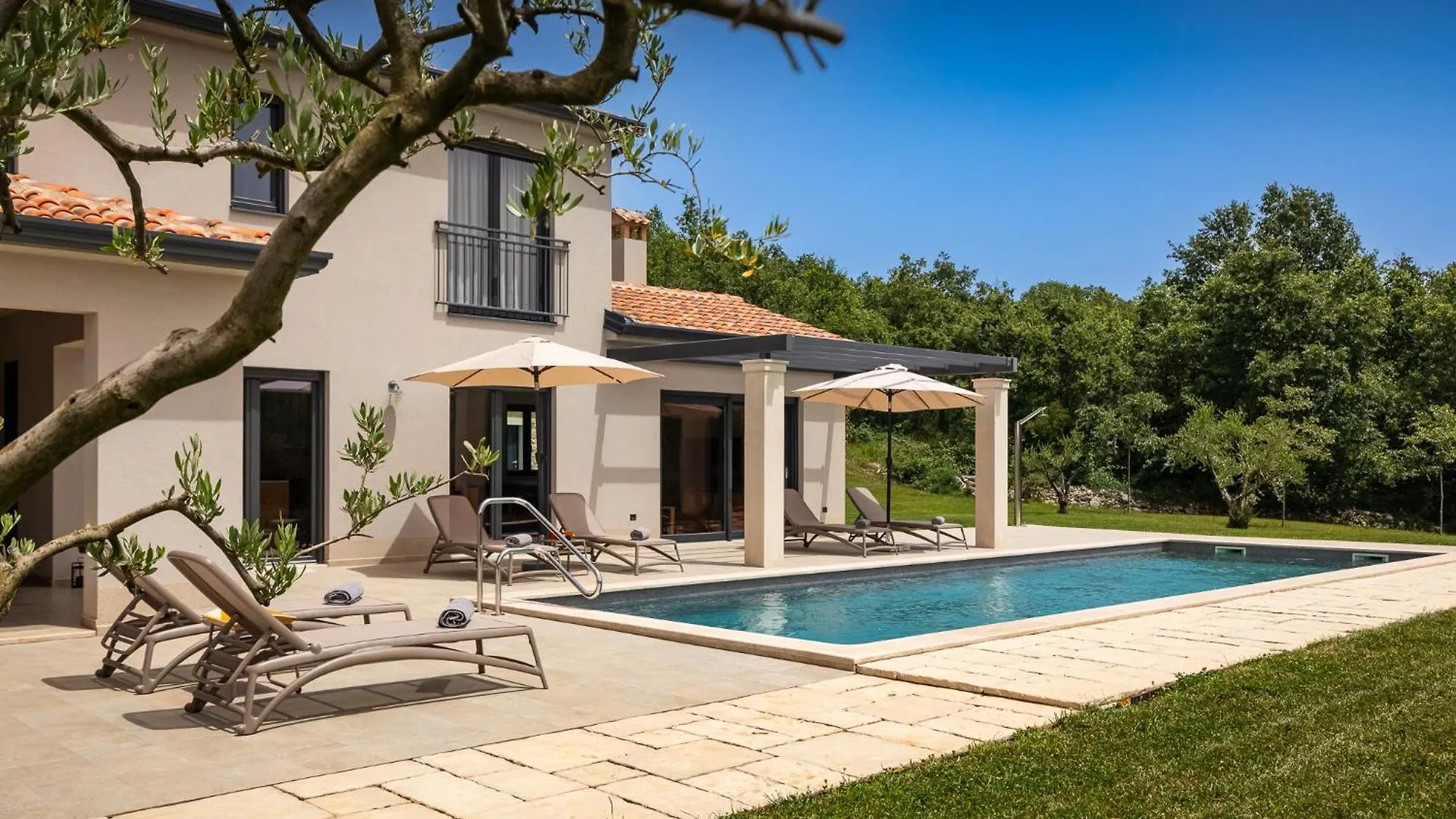 Beautiful Villa Frida With Pool In Vizinada Vranje Selo